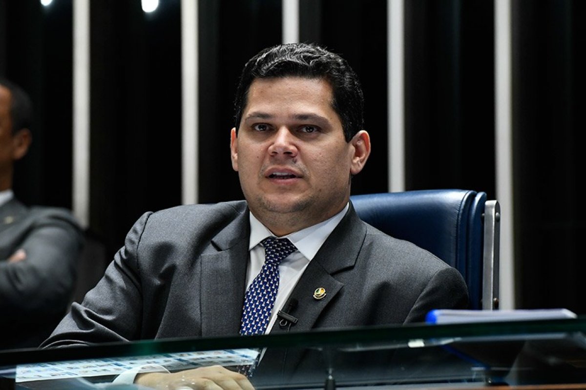 Alcolumbre arquiva denuncias envolvendo ministros do STF e procurador-geral de República