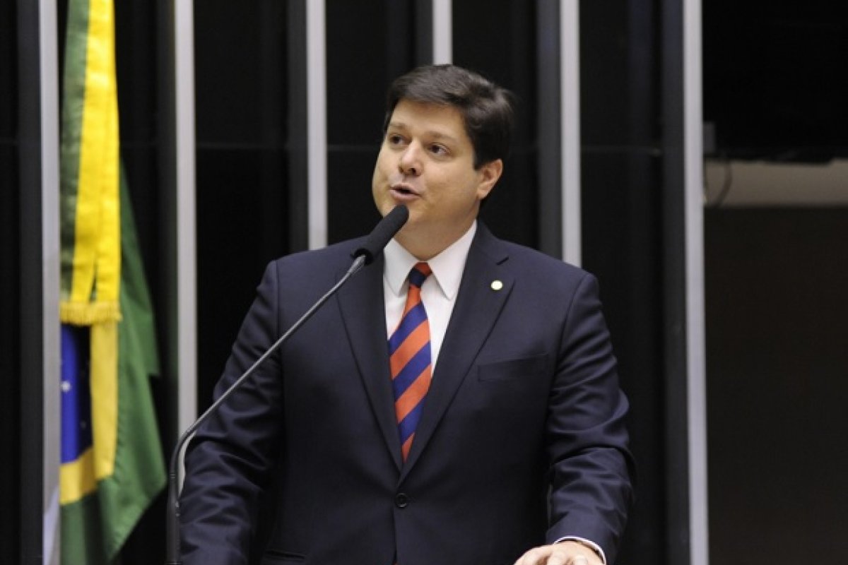 PT anuncia apoio a Baleia Rossi (MDB) para presidência da Câmara