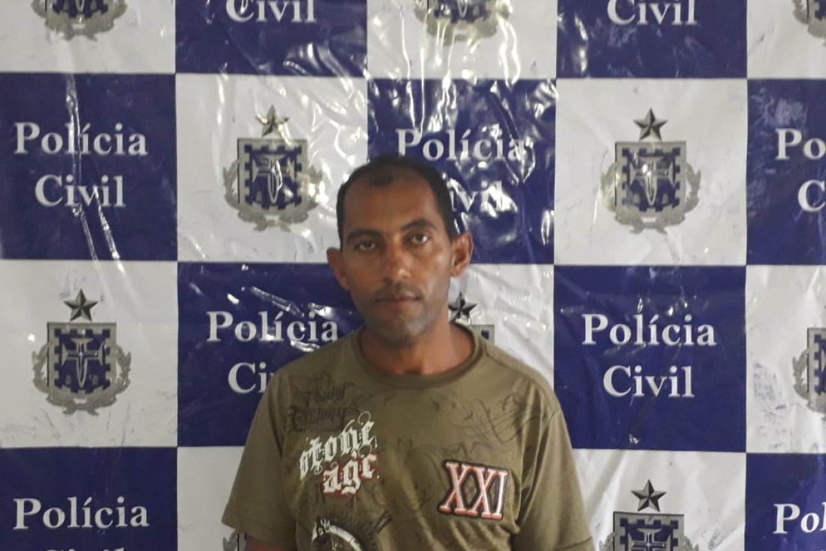 Homem é preso suspeito de estuprar a filha de sete anos em Teixeira de Freitas