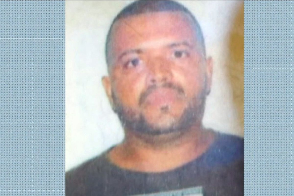 Polícia Civil encontra fuzis de PMs após morte de homem na Cidade de Deus