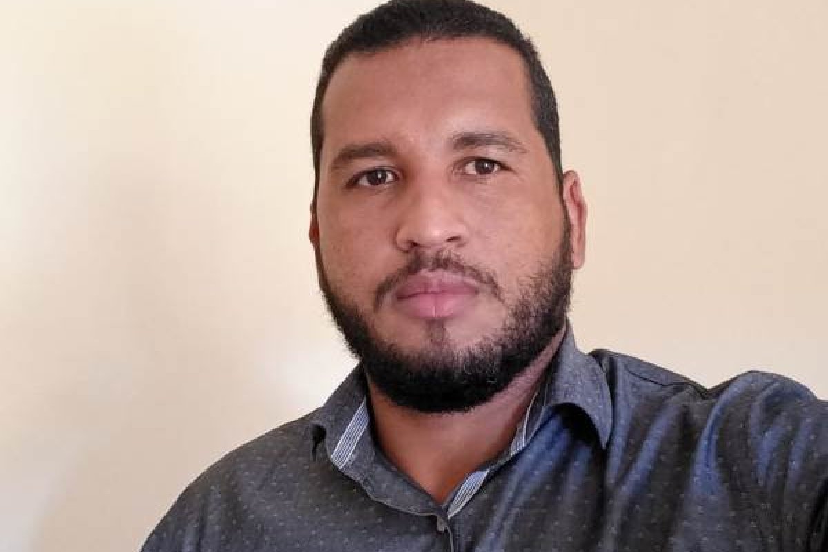 Prefeito de Jacobina reduz mais de 90% do próprio salário em 1º decreto da gestão