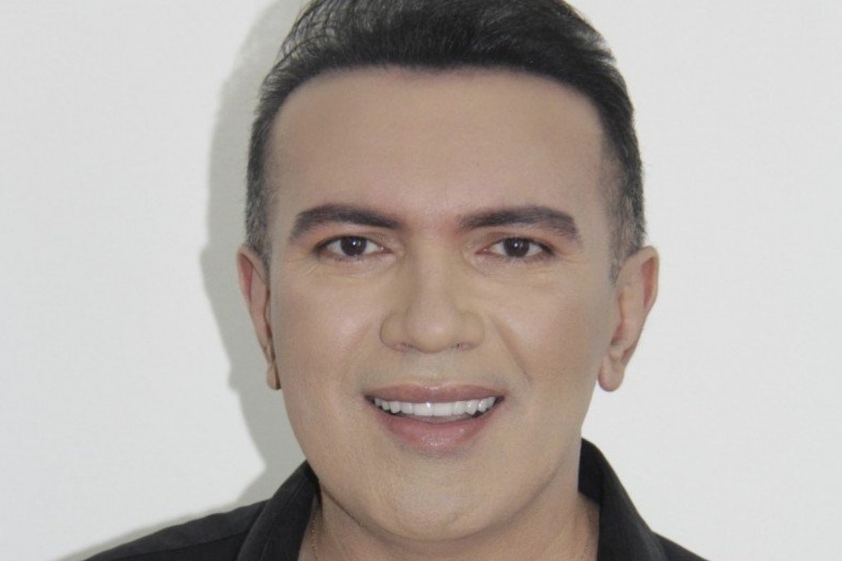 Salatiel Araújo lança novos quadros no Doutor TV