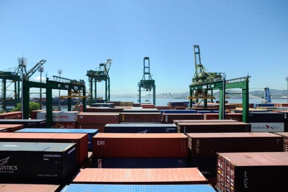 EUA não renova sistema que reduz tarifas de importações e Brasil perde benefício