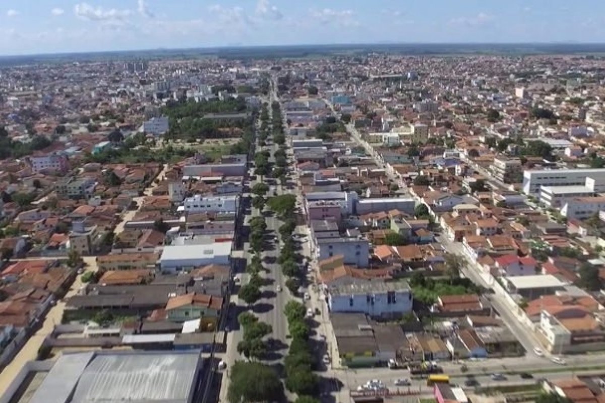 Empresa citada em "Máfia do Lixo" firma licitação milionária em Teixeira de Freitas