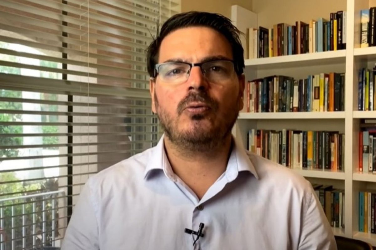 Dois meses após demissão, Rodrigo Constantino volta à Jovem Pan