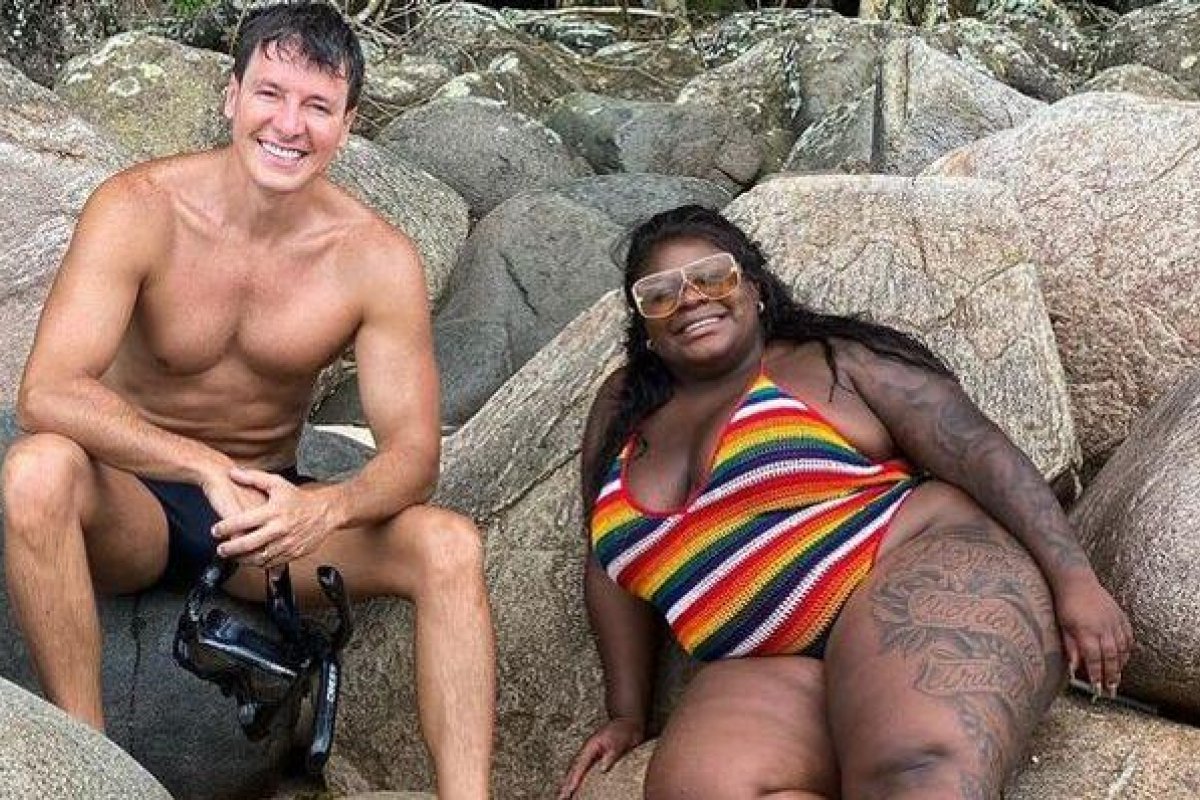 Rodrigo Faro curte dia na praia com Jojo Todynho