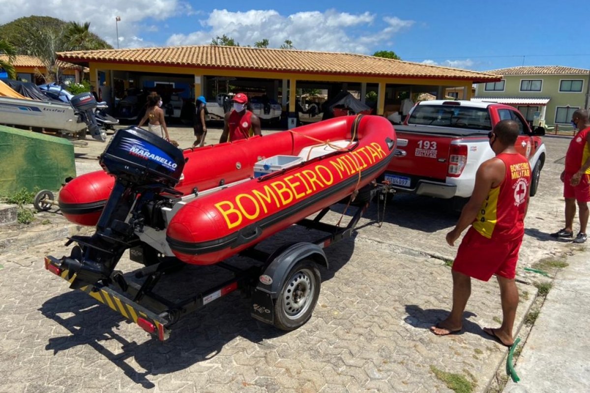 Adolescente desaparece após se afogar em mar de Camaçari