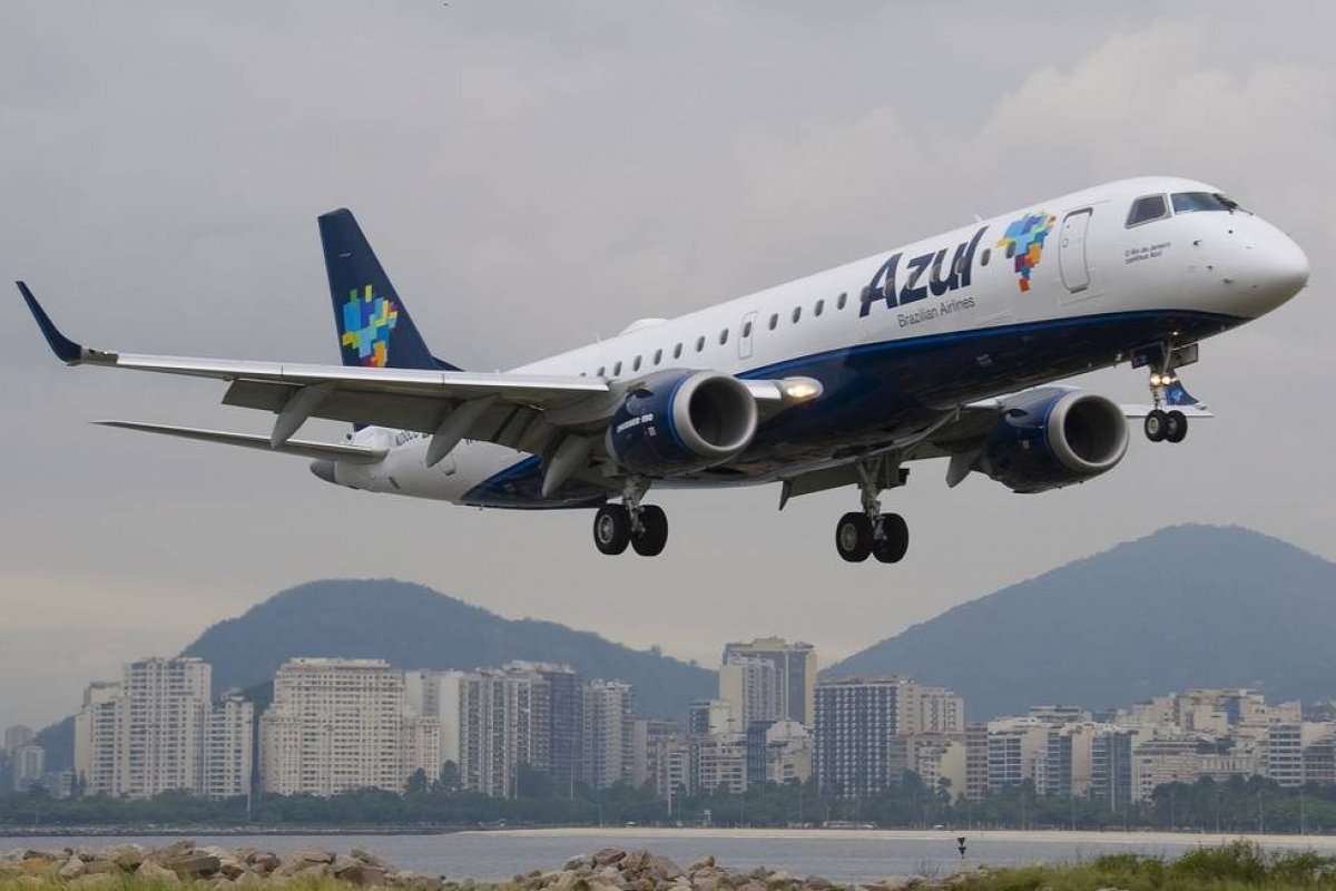 Apesar da pandemia, companhias aéreas ampliam voos durante o verão