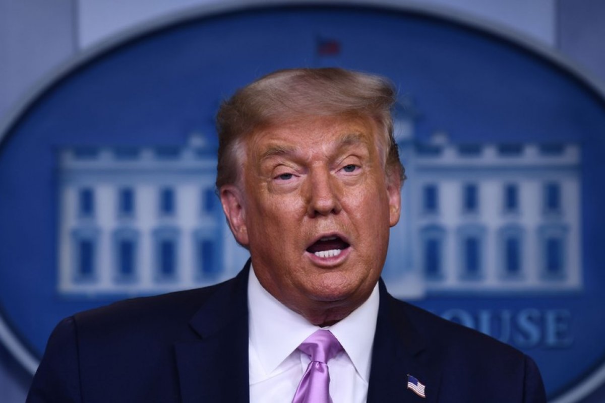 Facebook e Instagram bloqueiam conta de Trump até posse de Joe Biden