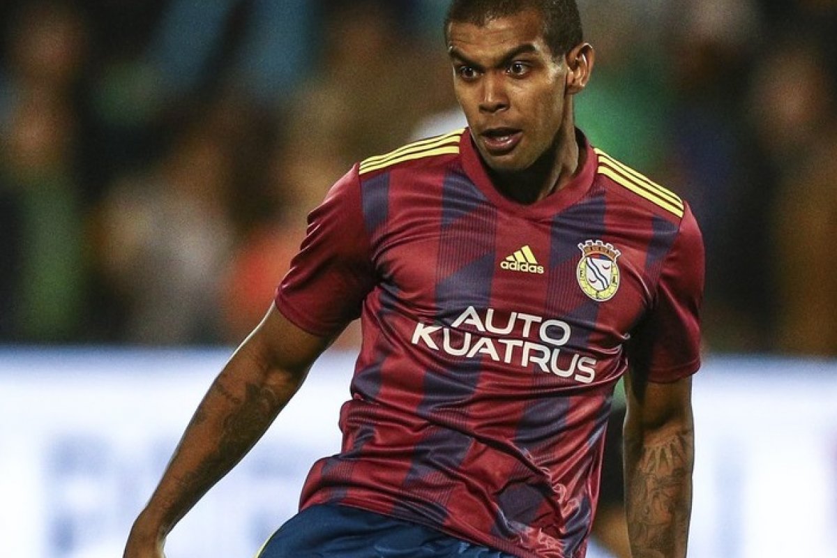 Jogador brasileiro morre após parada cardiorrespiratória em Portugal