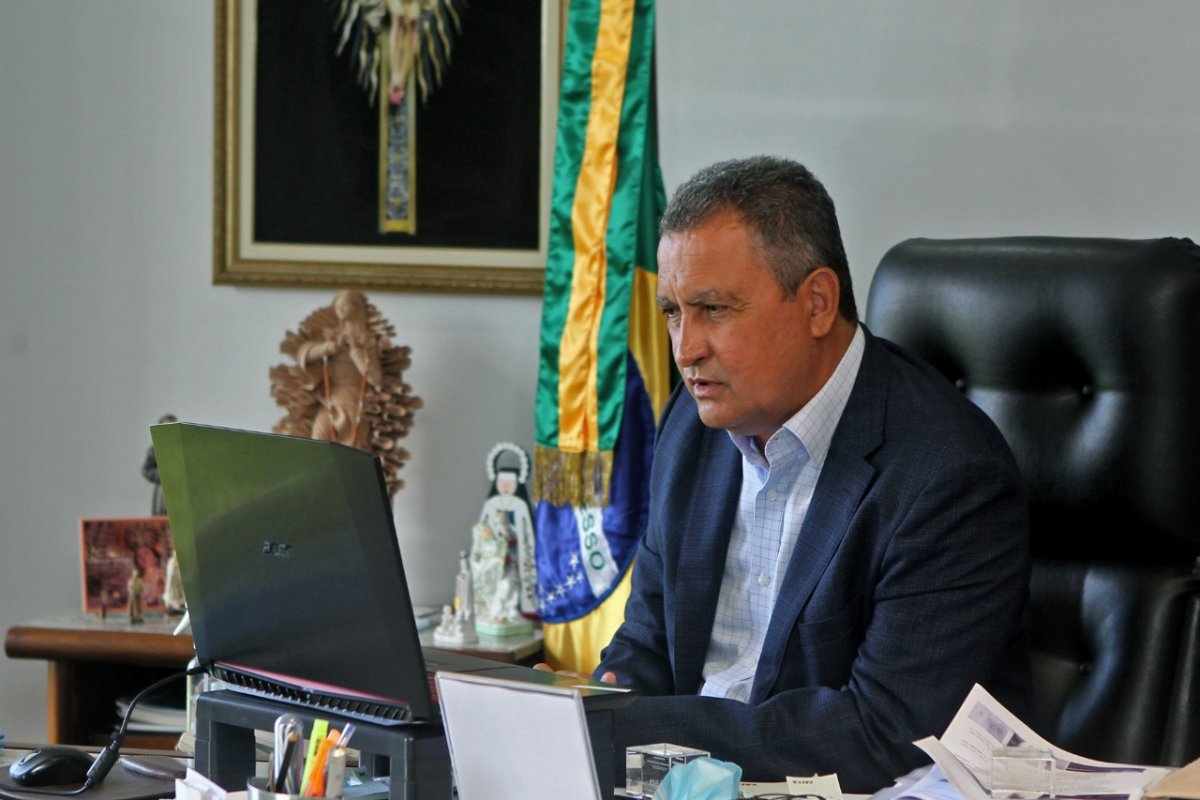 Covid-19: Rui Costa afirma que estimativa é iniciar vacinação na Bahia em até 30 dias