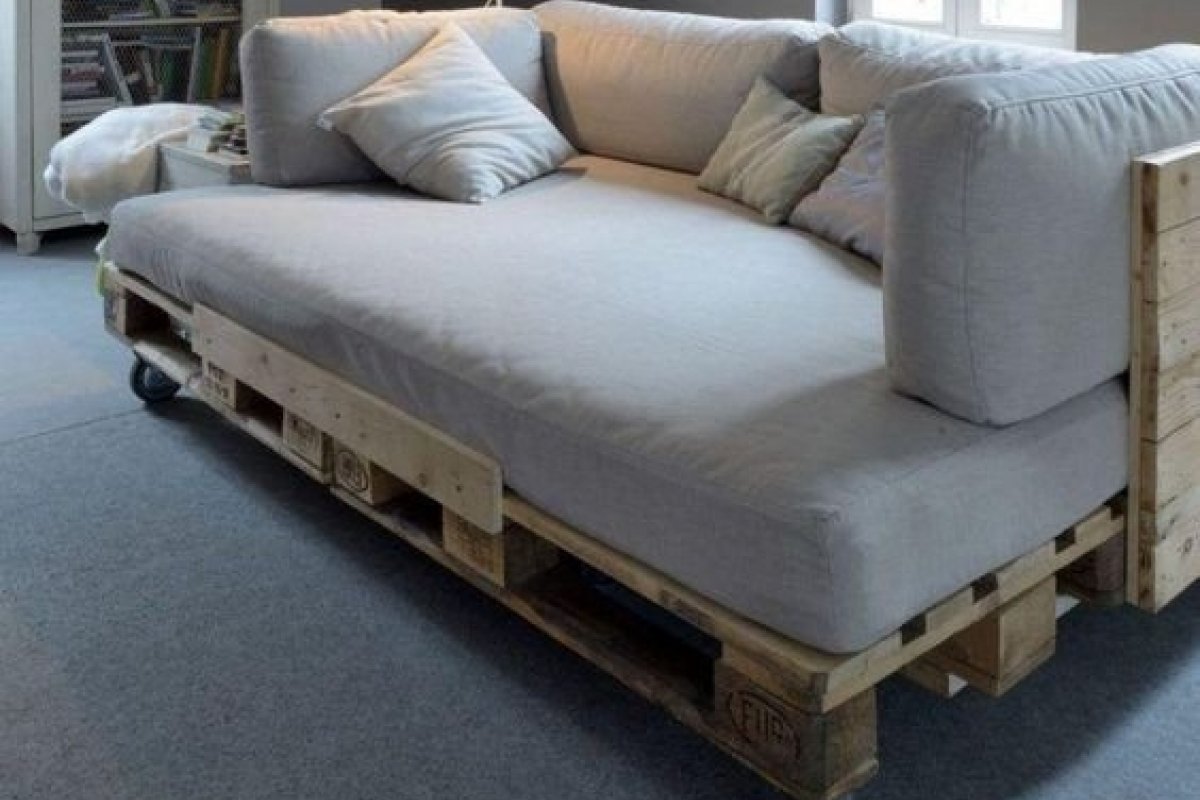 10 inspirações de sofás feitos com pallets