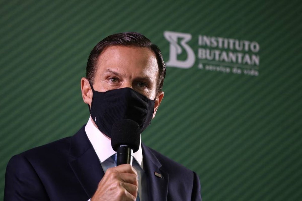 Governo de SP muda regras de quarentena após aumentos de casos da Covid-19