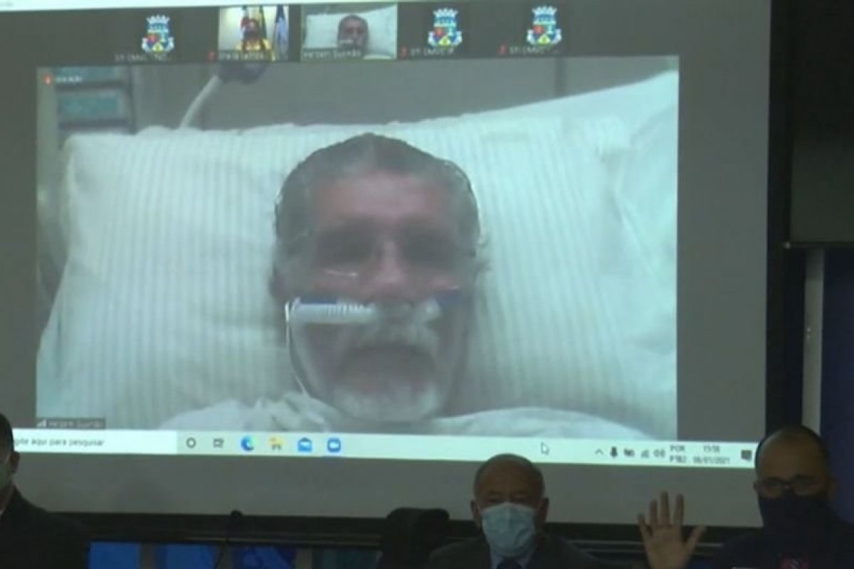 Prefeito reeleito de Vitória da Conquista toma posse em cerimônia online