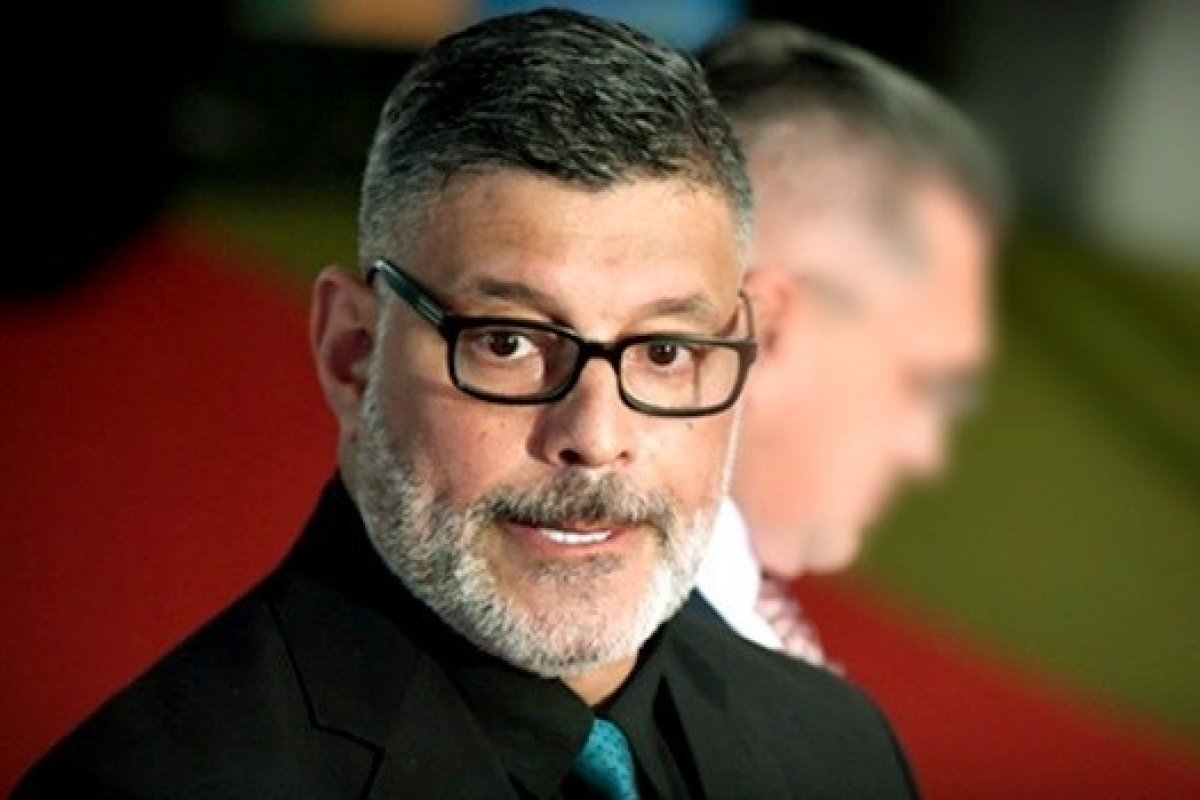 PSL expulsa Alexandre Frota após críticas ao governo