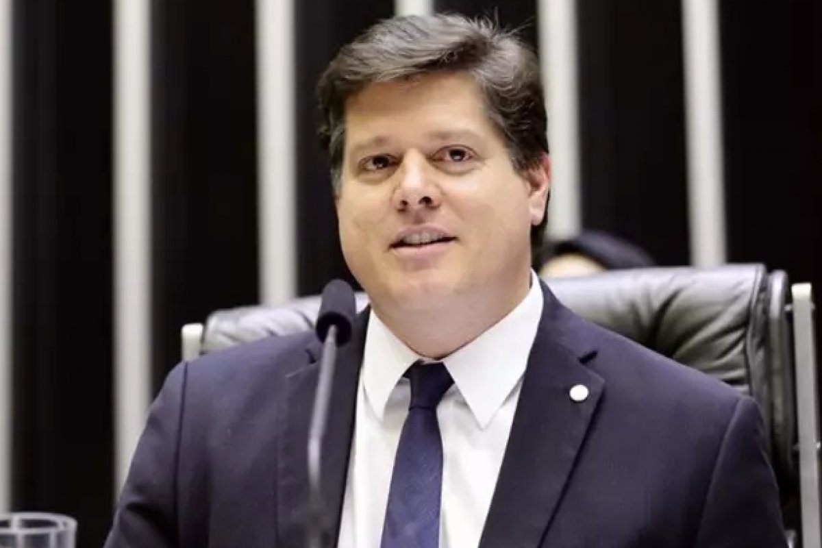 Delação sigilosa aponta envolvimento de Baleia Rossi em suposto esquema de corrupção