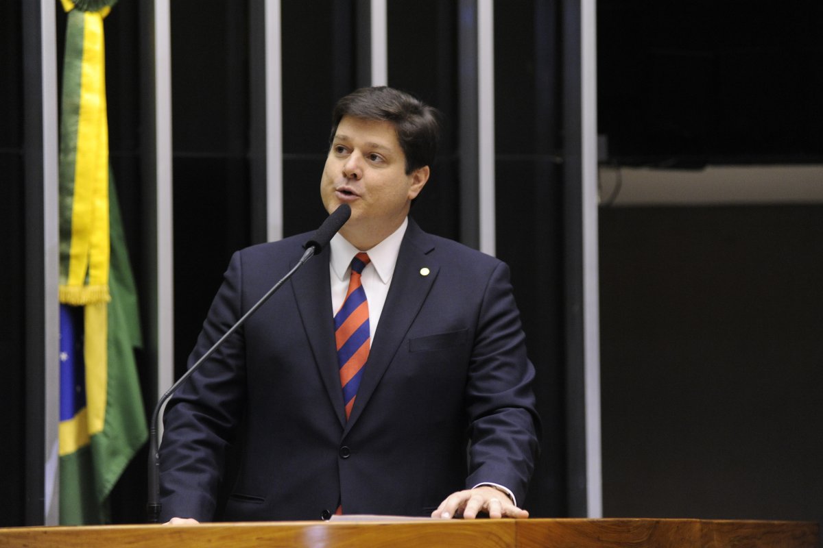 Baleia Rossi se retrata com o PT e que vai cumprir compromisso sobre impeachment