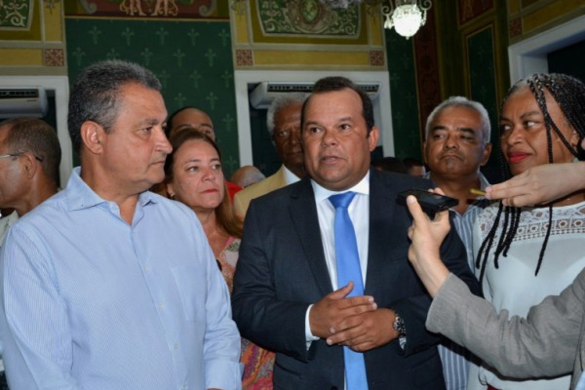 Rui Costa apresenta projeto do VLT à Câmara nesta quarta (14)