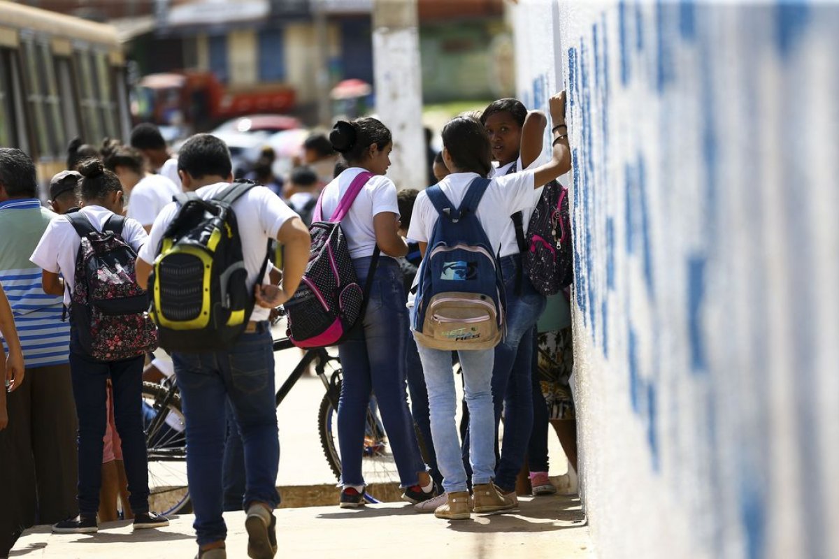 MEC publica portaria com diretrizes gerais para educação básica