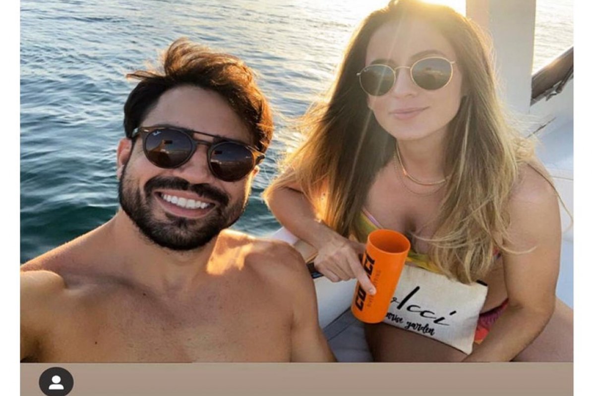 Suspeita de matar companheiro em Salvador postou foto do casal horas antes do crime