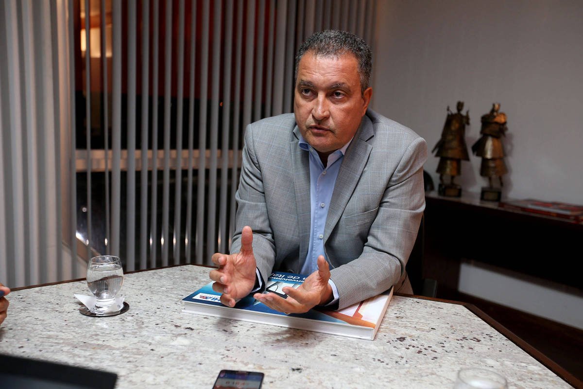 Brasil está virando uma grande fazenda, diz Rui sobre fechamento da Ford