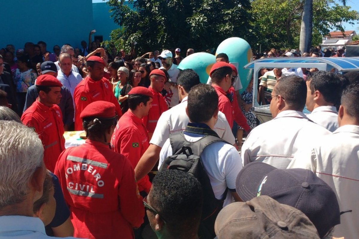 Ex-prefeito de Ipirá é enterrado na Bahia