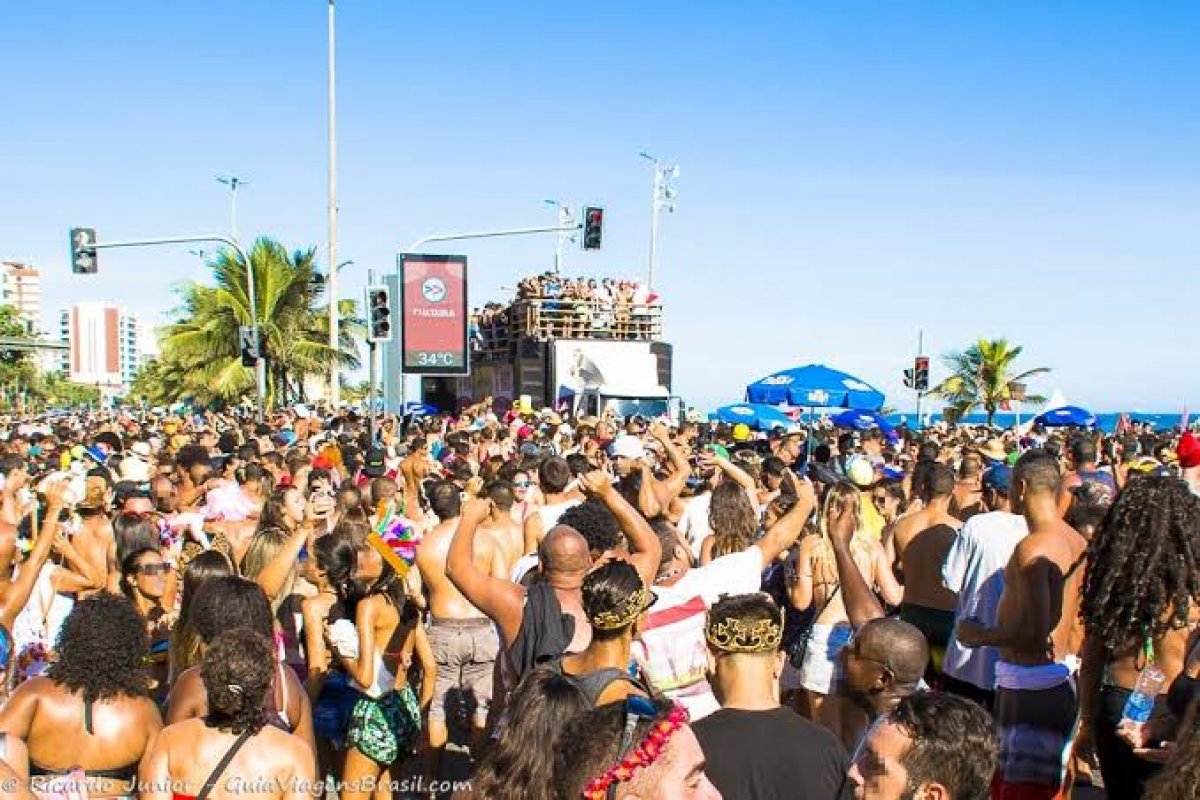 Rio de Janeiro anuncia Carnaval fora de época em julho