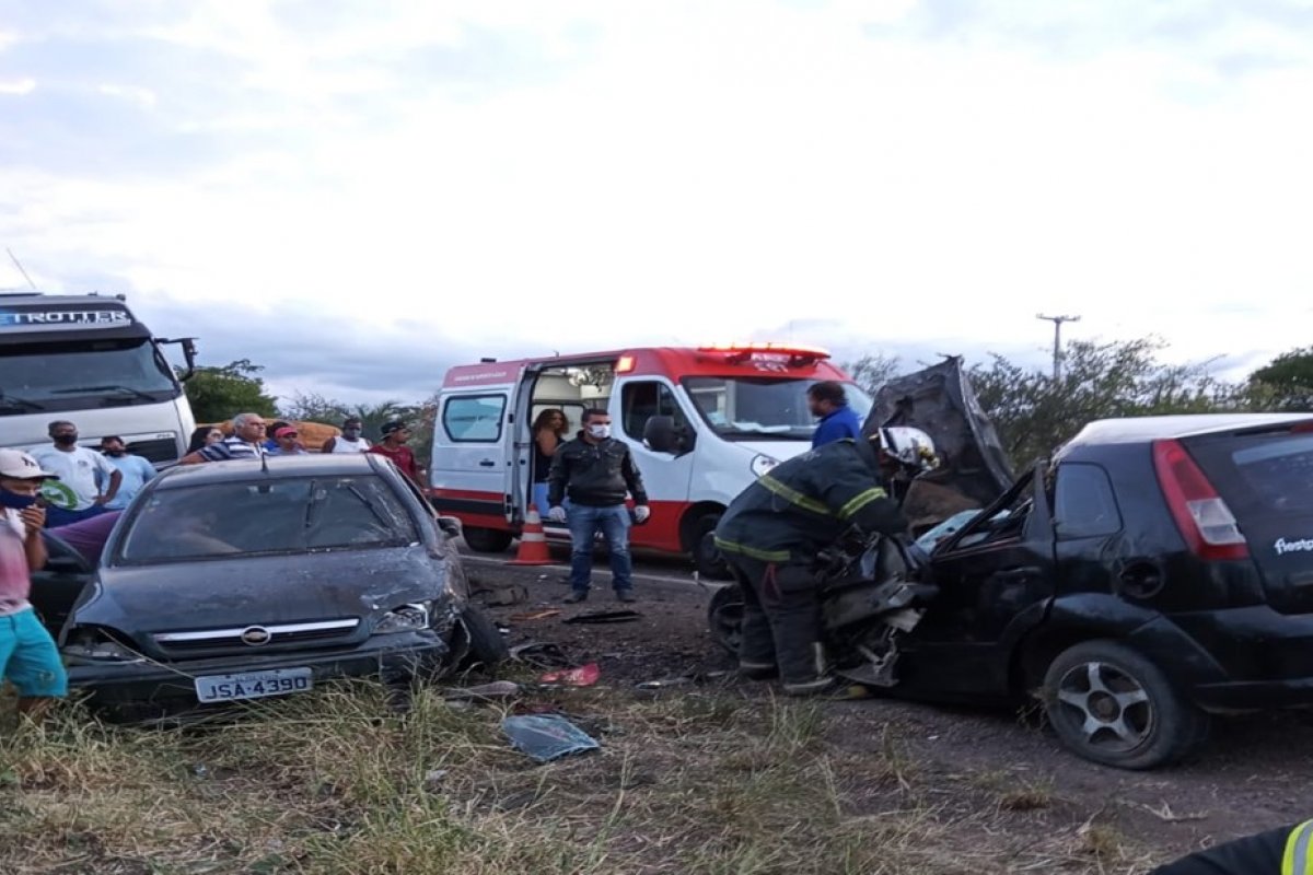 Fundador de escola de samba em Senhor do Bonfim morre em acidente de carro