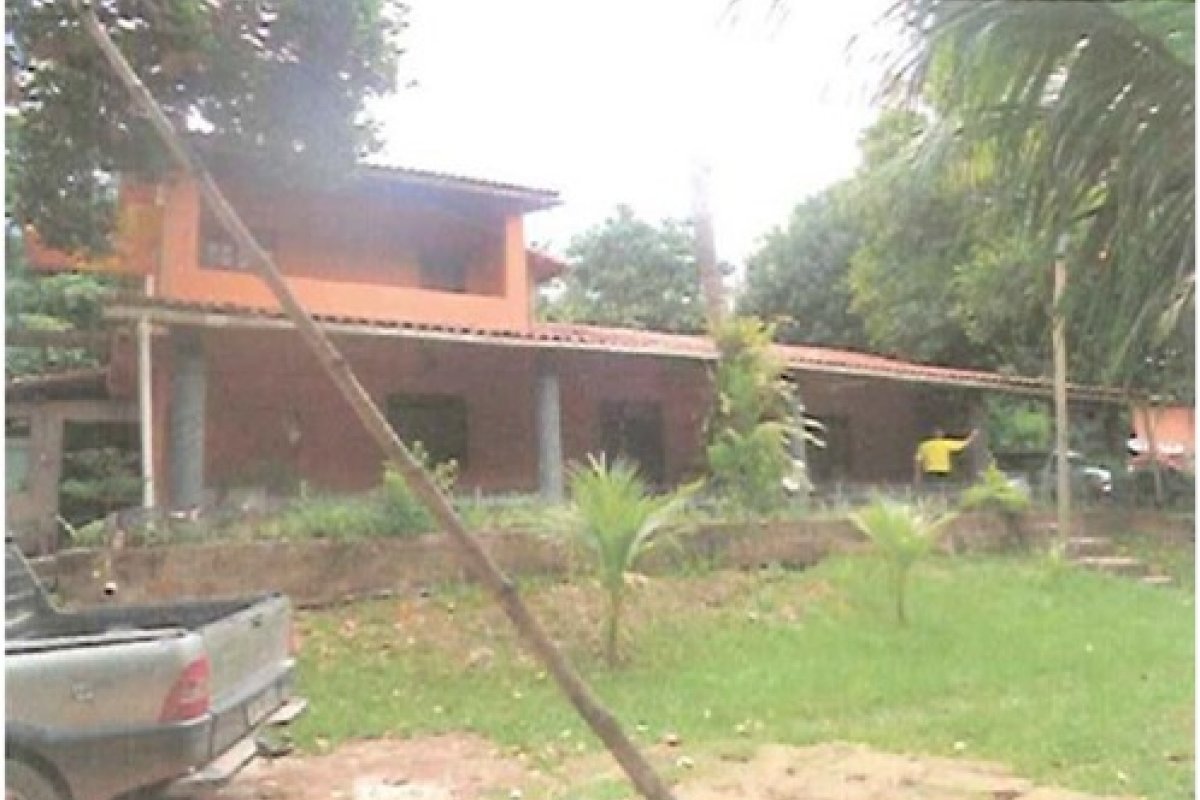 Juiz nega indenização a família despejada de terreno em Lauro de Freitas
