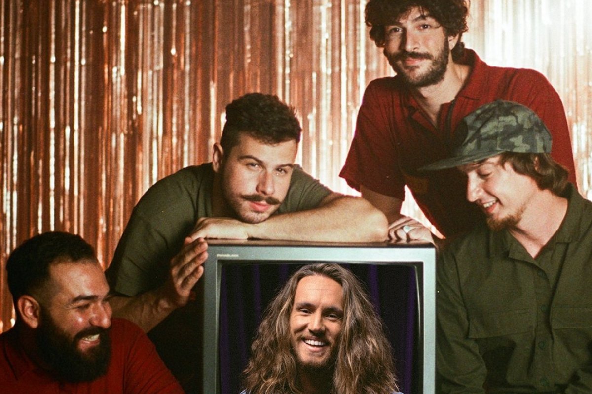 Hotelo se une a Vitor Kley no novo single "Maior Que Nós"