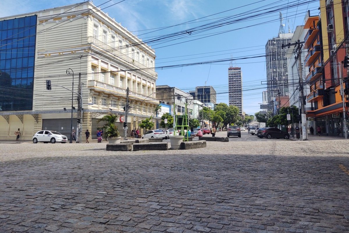 Governo do Amazonas proíbe circulação de pessoas entre 19h e 6h