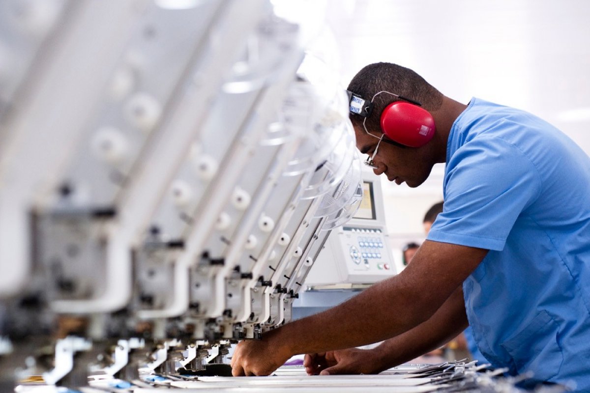 Produção industrial, entre avanços e retrocessos