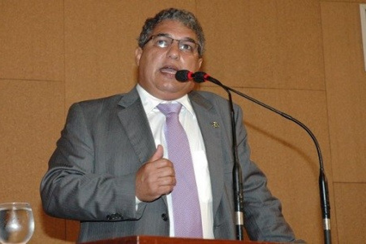 Vice na AL-BA será indicado pelo PT, garante Rosemberg