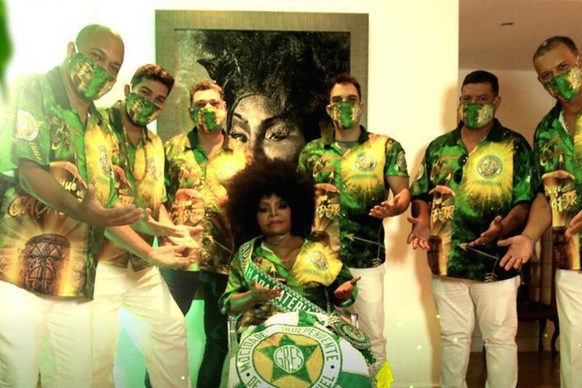 Com enredo sobre orixá Oxóssi, Elza Soares disputa samba na Mocidade Independente