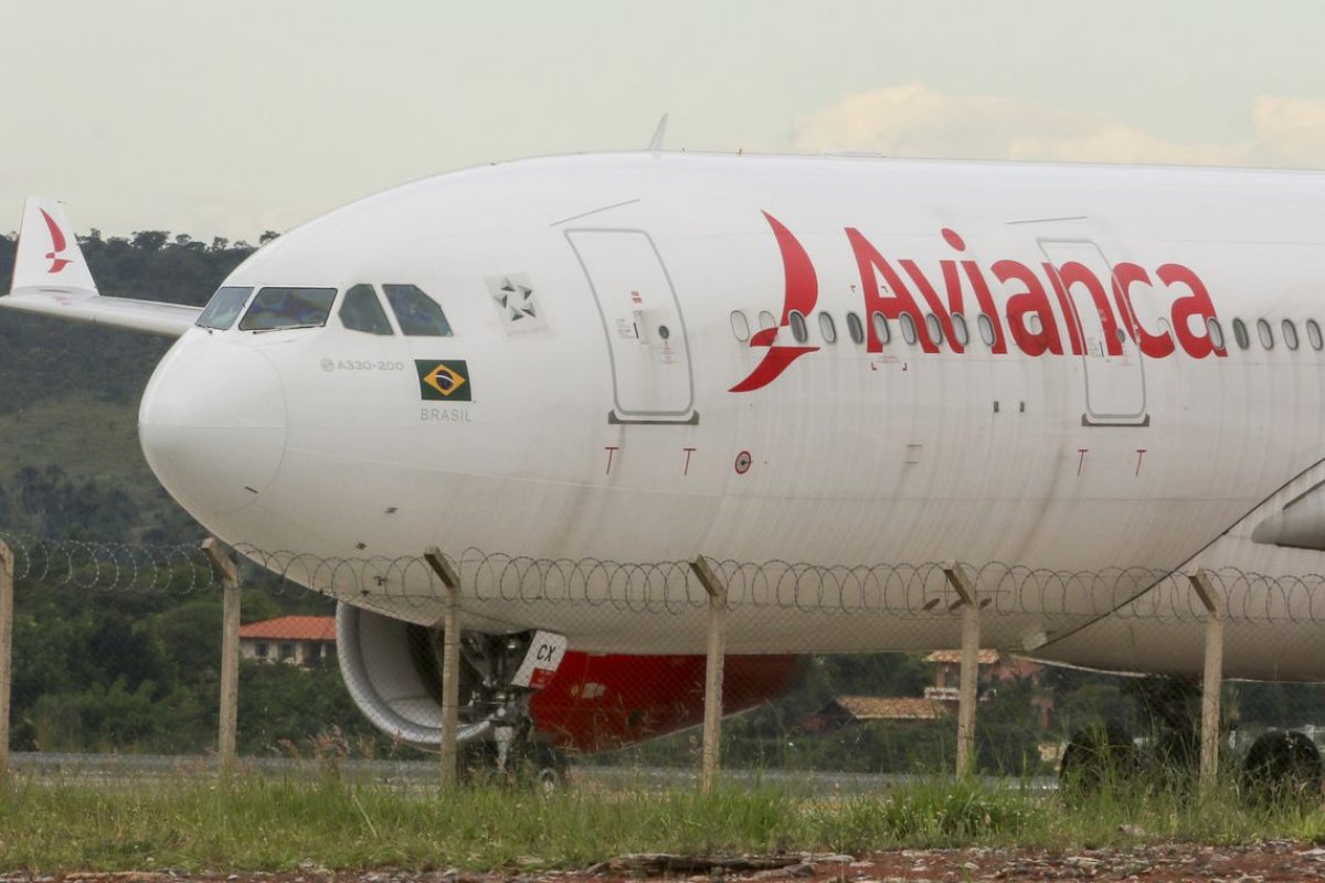 Anac anuncia suspensão das operações da Avianca
