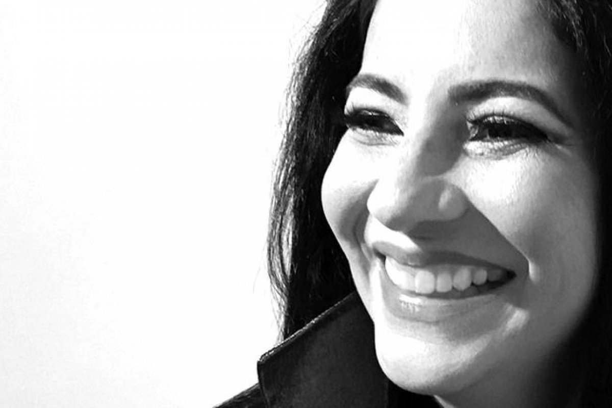 Belô Velloso lançará releitura de "É Tarde Demais"