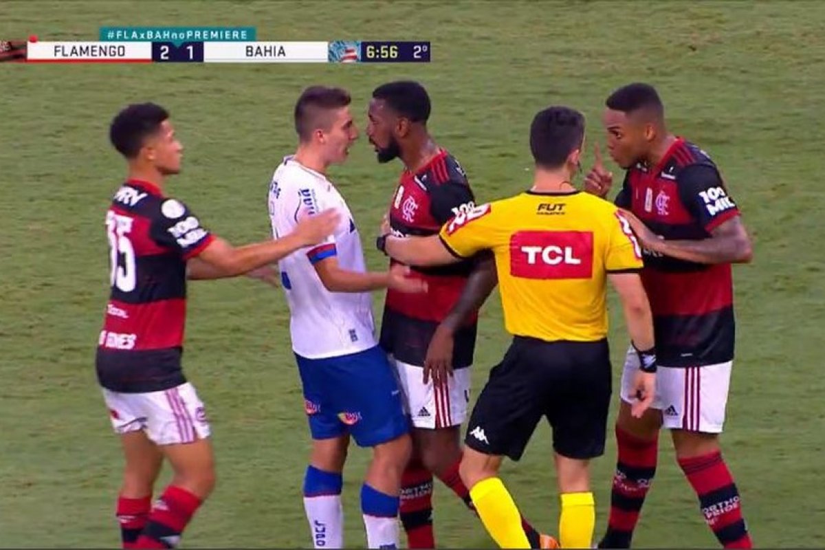 Jogadores do Flamengo e do Bahia são intimados a depor na sede do STJD no dia 3 de fevereiro