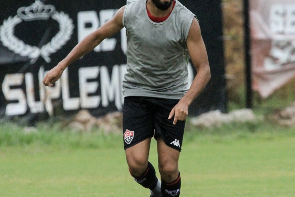 Capitão do Vitória segue confiante que o time vai escapar do rebaixamento