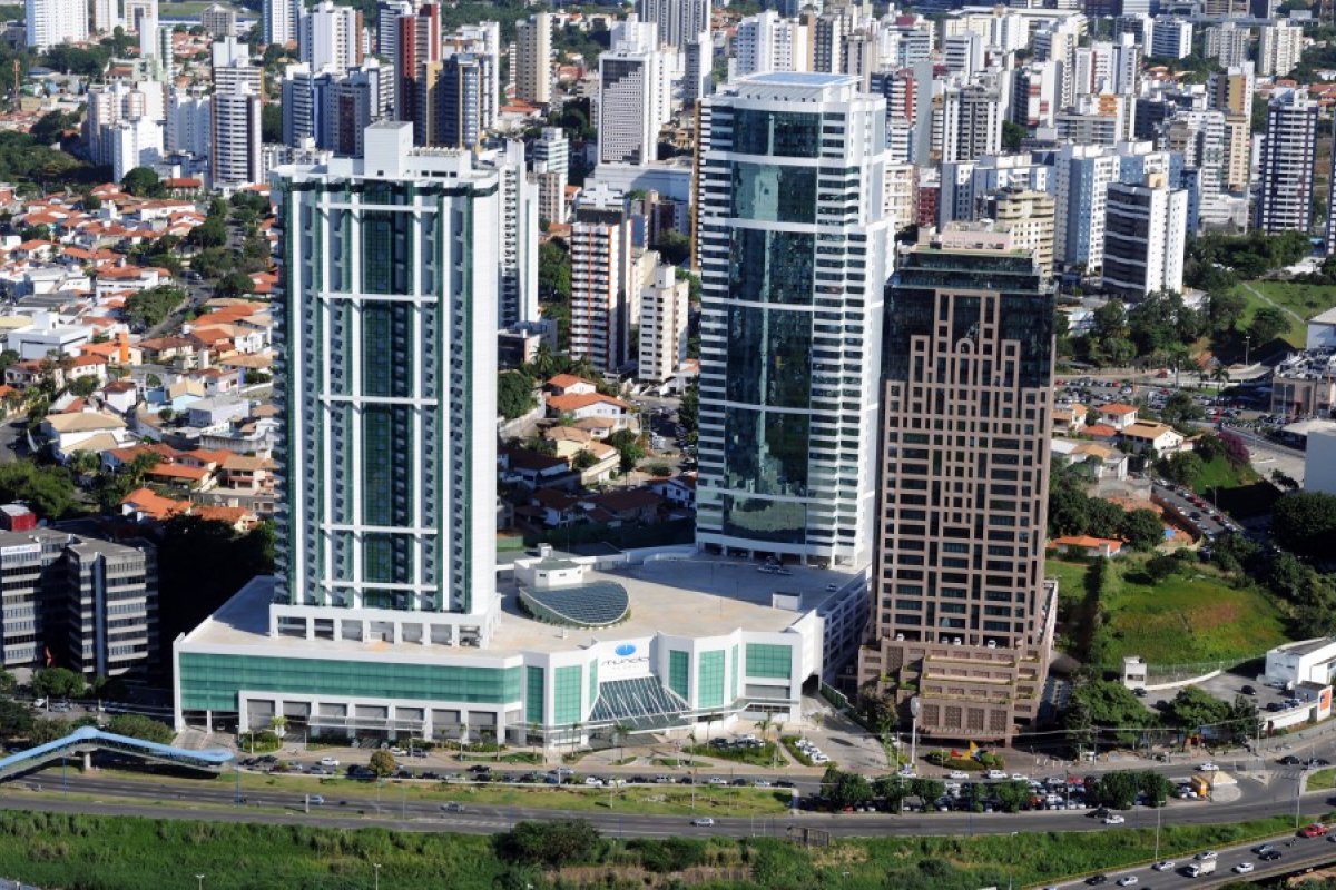 Marca desafia clientes do térreo ao Heliponto do prédio   