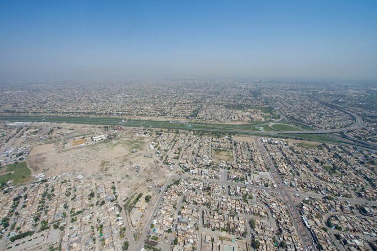 Ataques suicidas provocam 13 mortes em área comercial de Bagdá