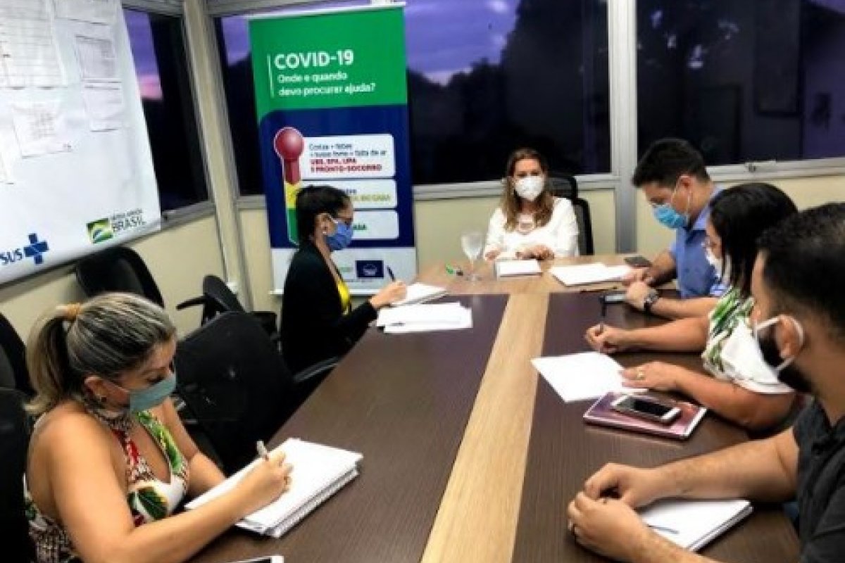 Vacinação em Manaus é suspensa e passa por reformulação