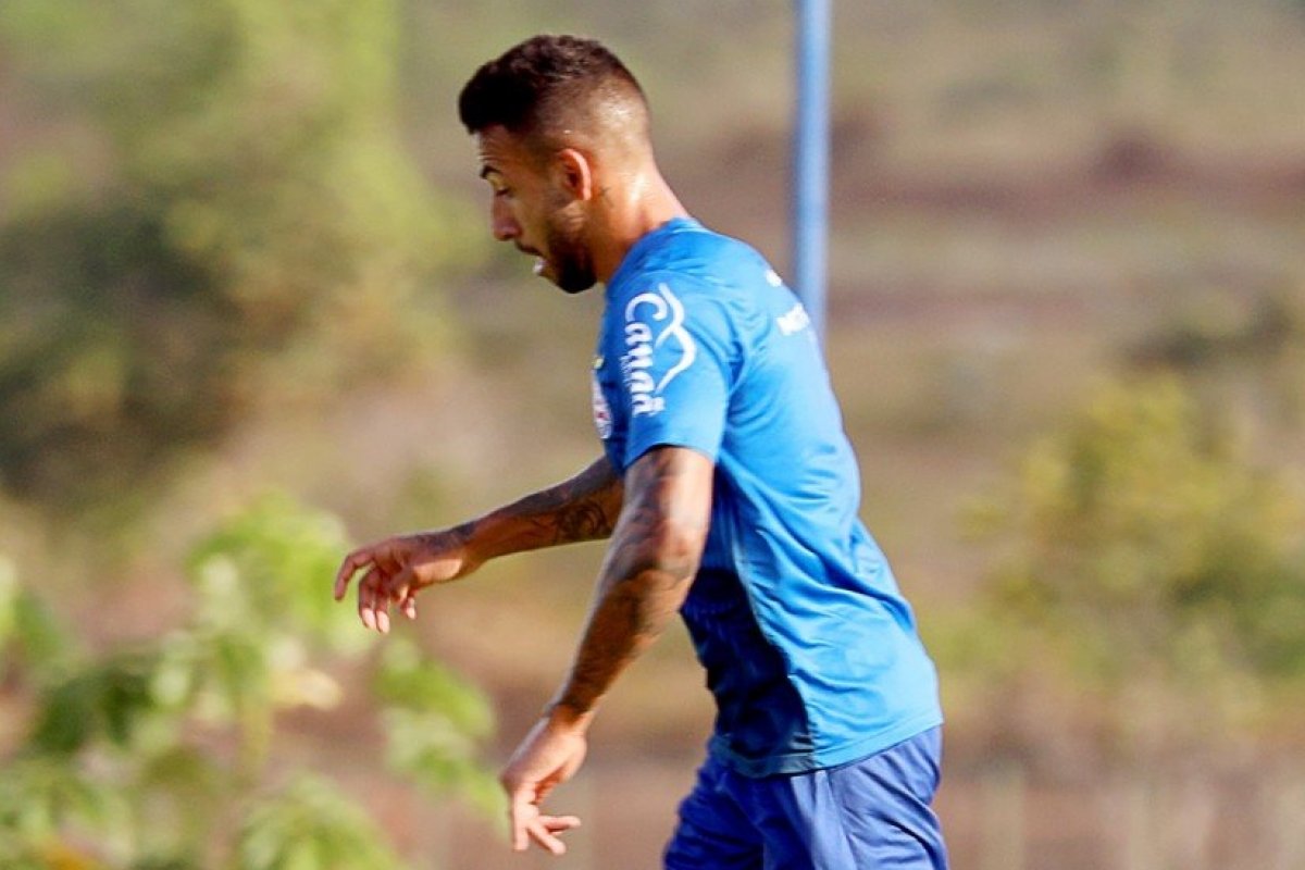Bahia anuncia contratação de Renan Guedes para equipe de aspirantes