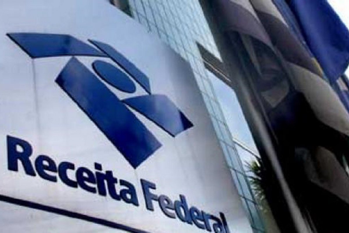 Receita paga hoje as reinstituições do terceiro lote do IRPF 2019