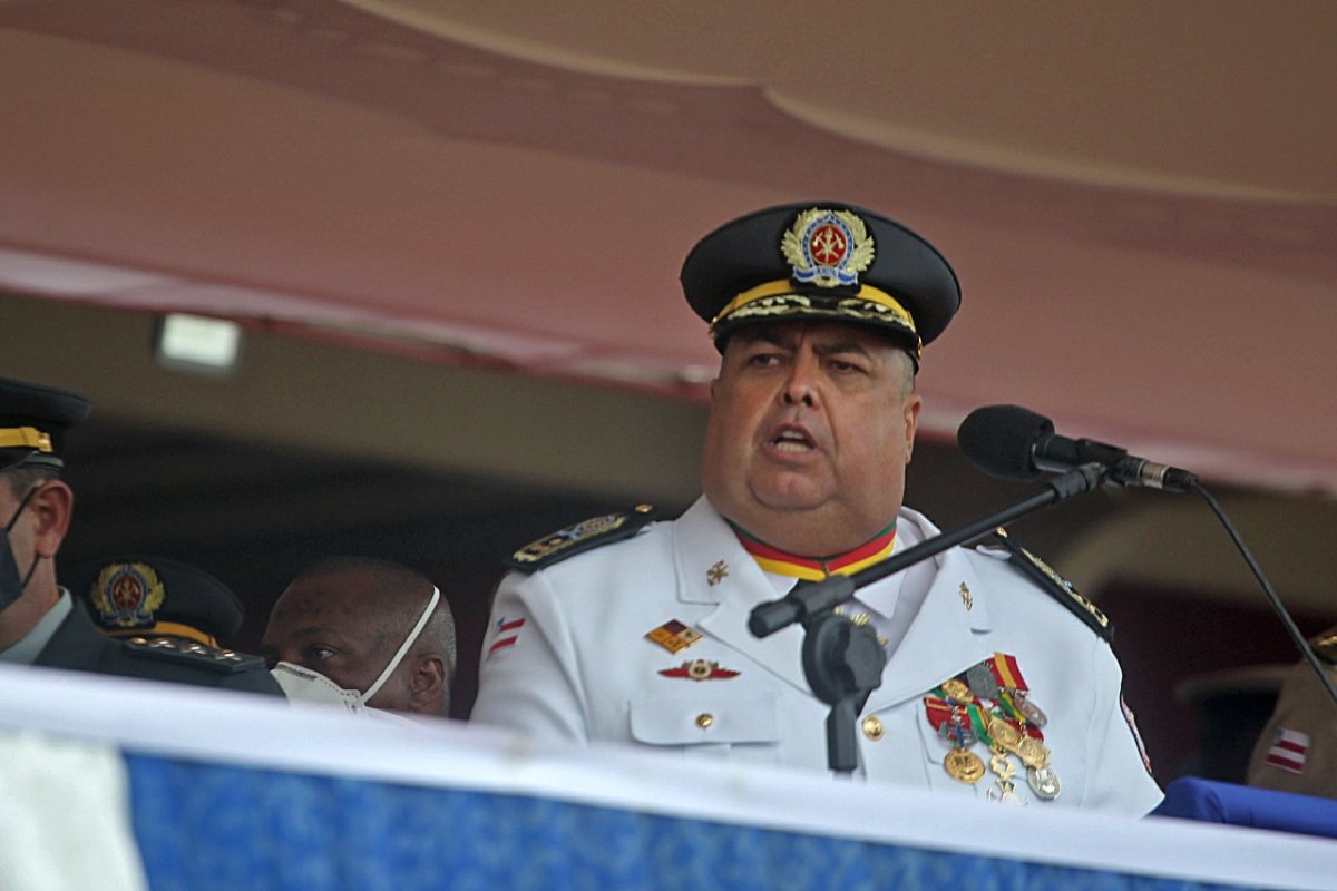 Governador participa da posse do novo comandante-geral do Corpo de Bombeiros