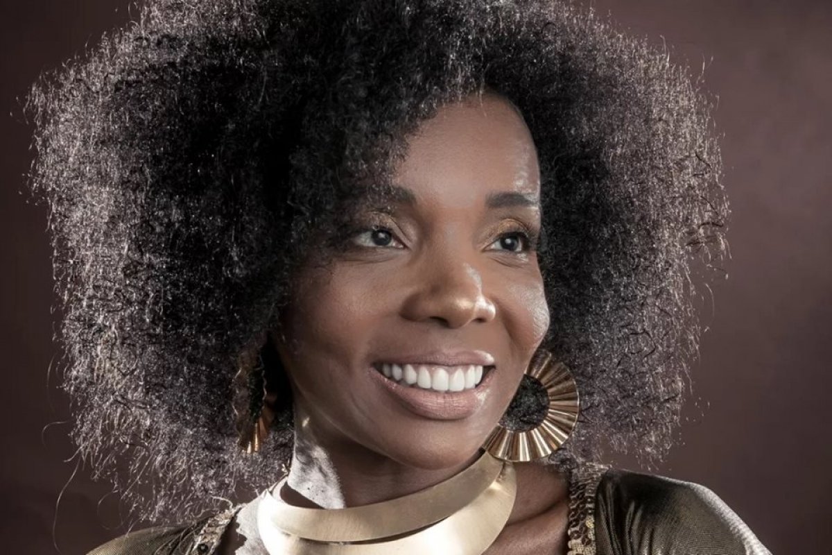 Vencedora do BBB20, Thelma Assis interrompe agenda para trabalhar em hospital de Manaus