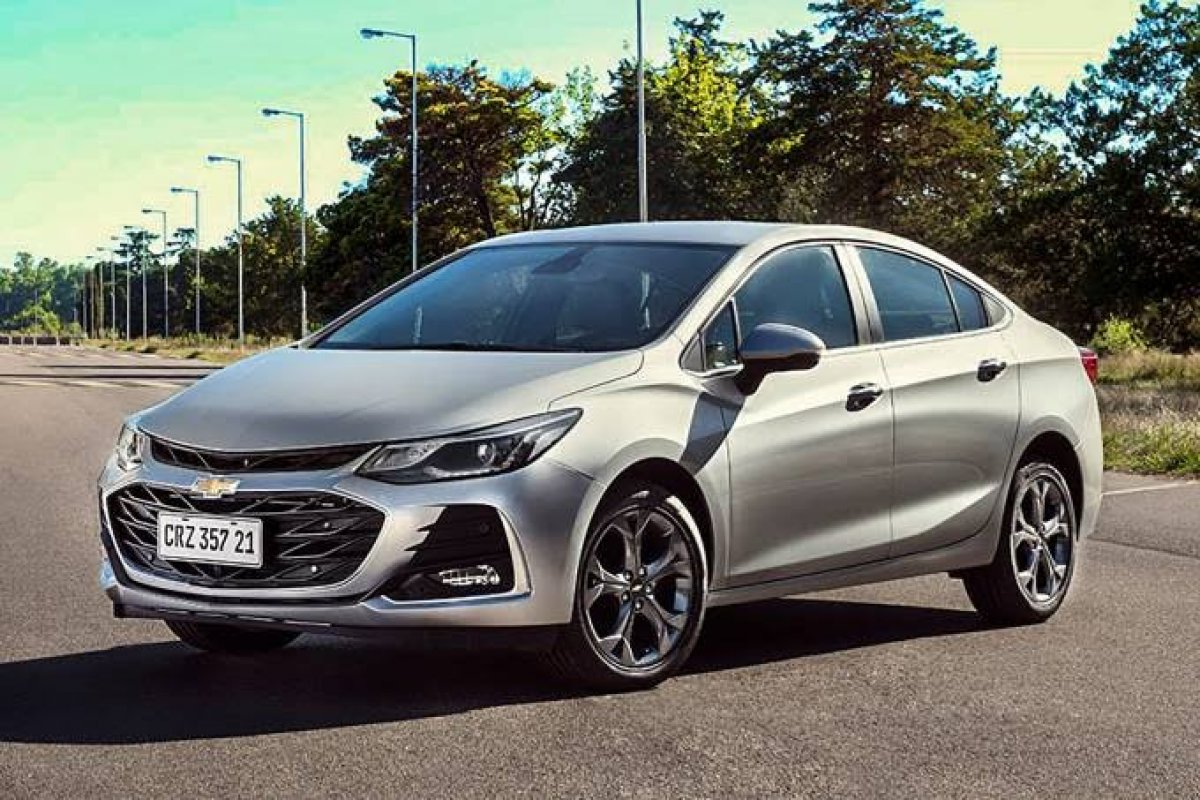 Cruze LTZ volta na linha 2021 com mudanças pontuais; conheça