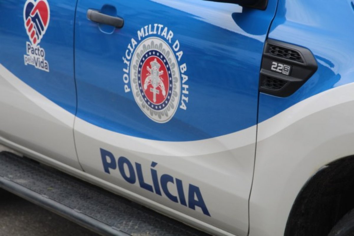 PM prende em flagrante suspeito de roubo, no Rio Vermelho