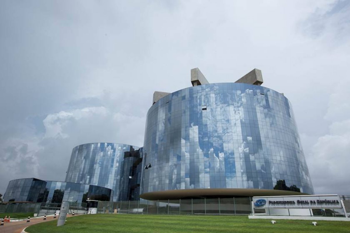 MPF abre canais para receber denúncias de desvio de vacinas contra a Covid-19