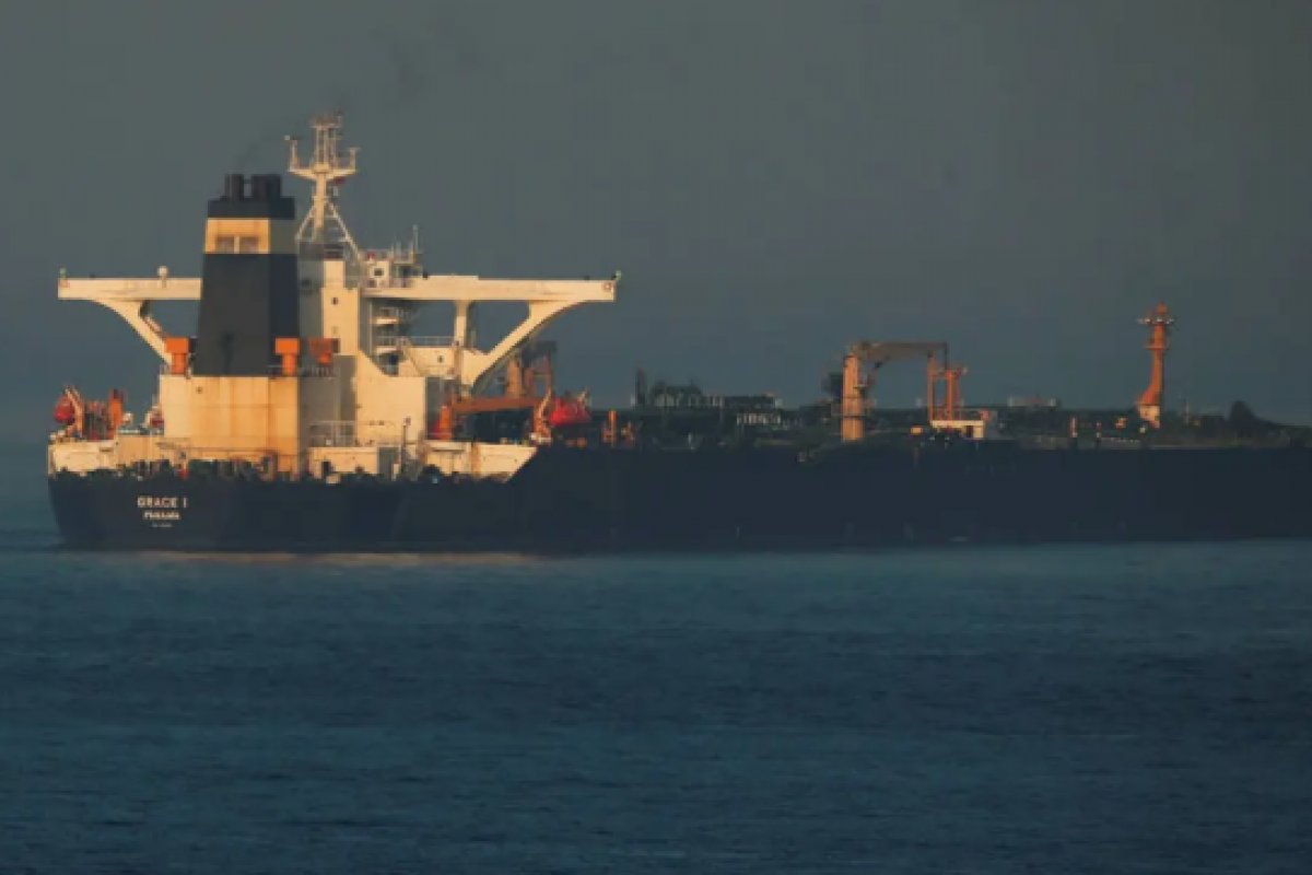 Retido em Gibraltar, EUA solicita apreensão de petroleiro iraniano