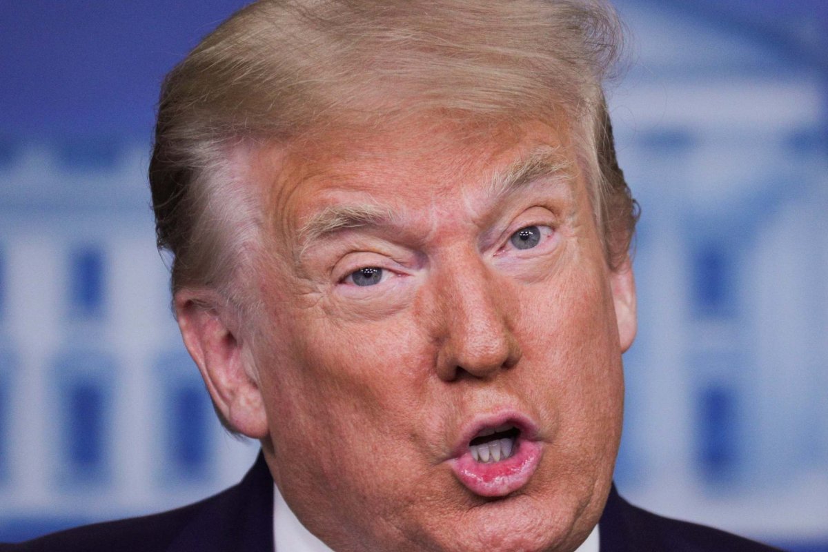 Impeachment de Trump será entregue ao Senado na segunda (25)